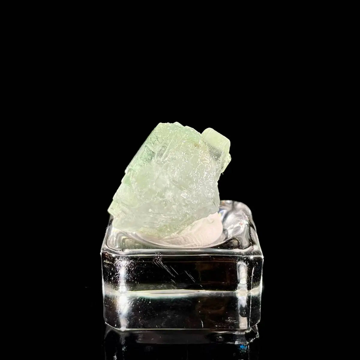 XHL Fluorite from Hunan, China | Natural Mineral Specimen Display Piece | 20 g | 2.5*1.5*2 cm