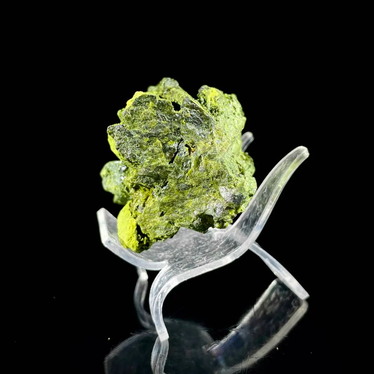 Natural Green Epidote& Tourmaline Specimen |Madagascar | 310 g | 6.5*6.5*5.5 cm