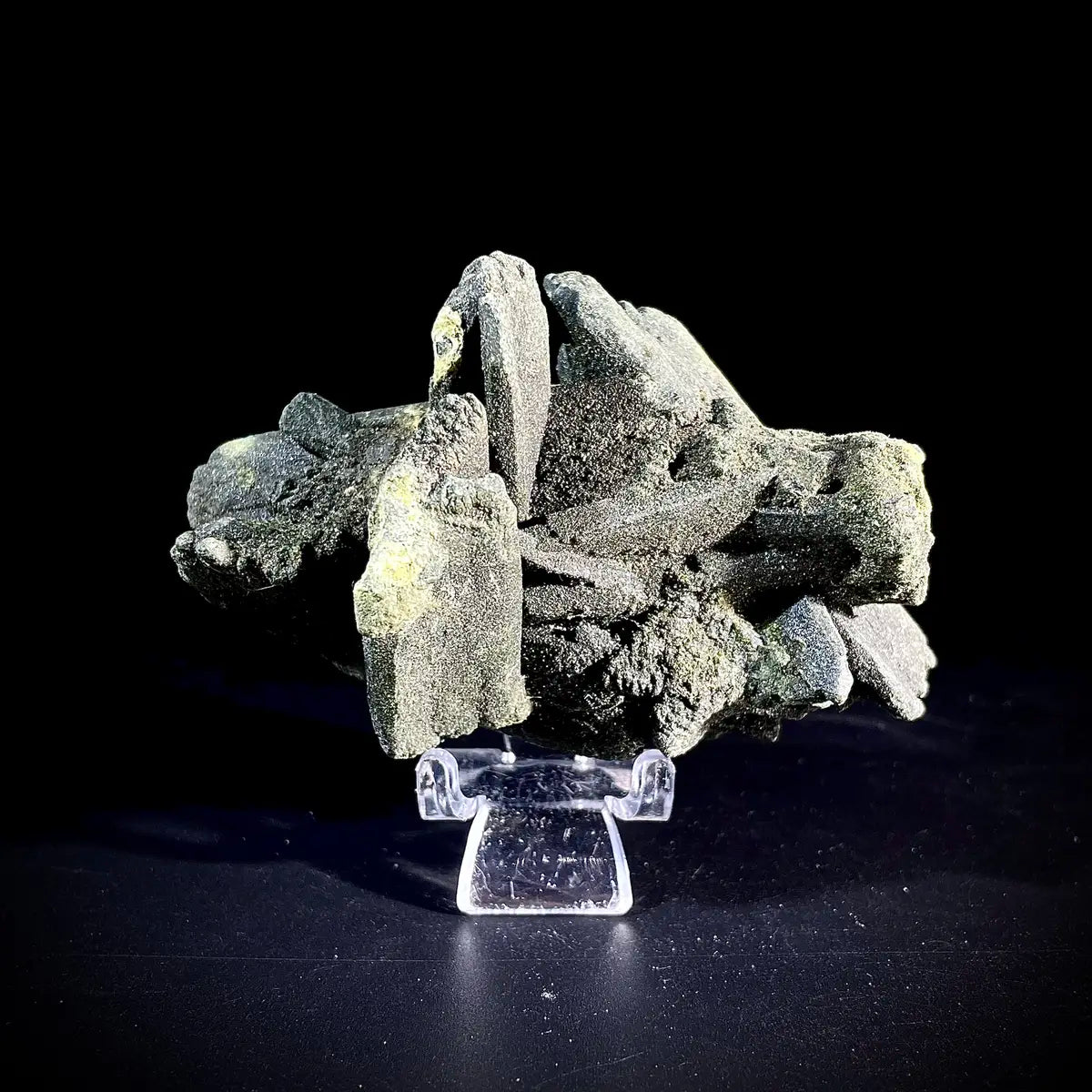 Natural Green Tourmaline Specimen | Madagascar | 180 g | 9*6*4 cm