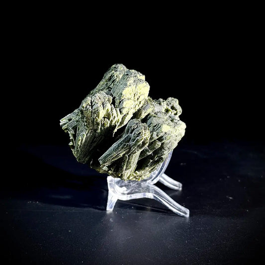 Natural Green Tourmaline Specimen | Madagascar | 160 g | 4*4.5*5 cm