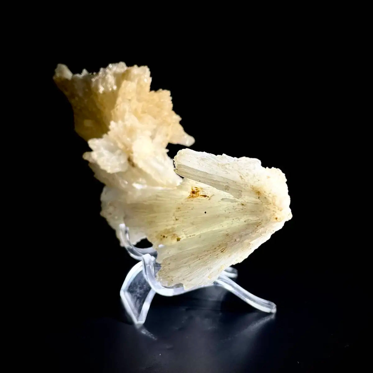 Guizhou White Aragonite/White Veined Natura l Stone Specimen |15.5×8×4.5 cm| 180g