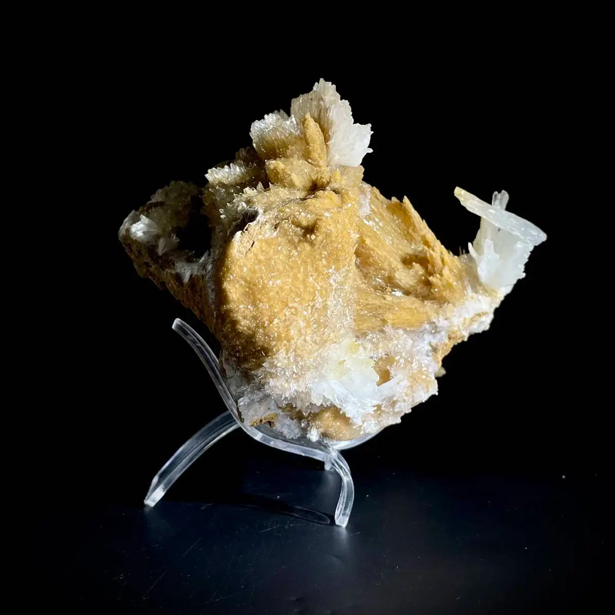 Guizhou White Aragonite/White Veined Natura l Stone Specimen |16×11.5×11 cm|950g