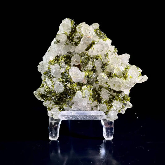 Natural Epidote with quartz from Sichuan, China | 150 g | 4*6*5 cm