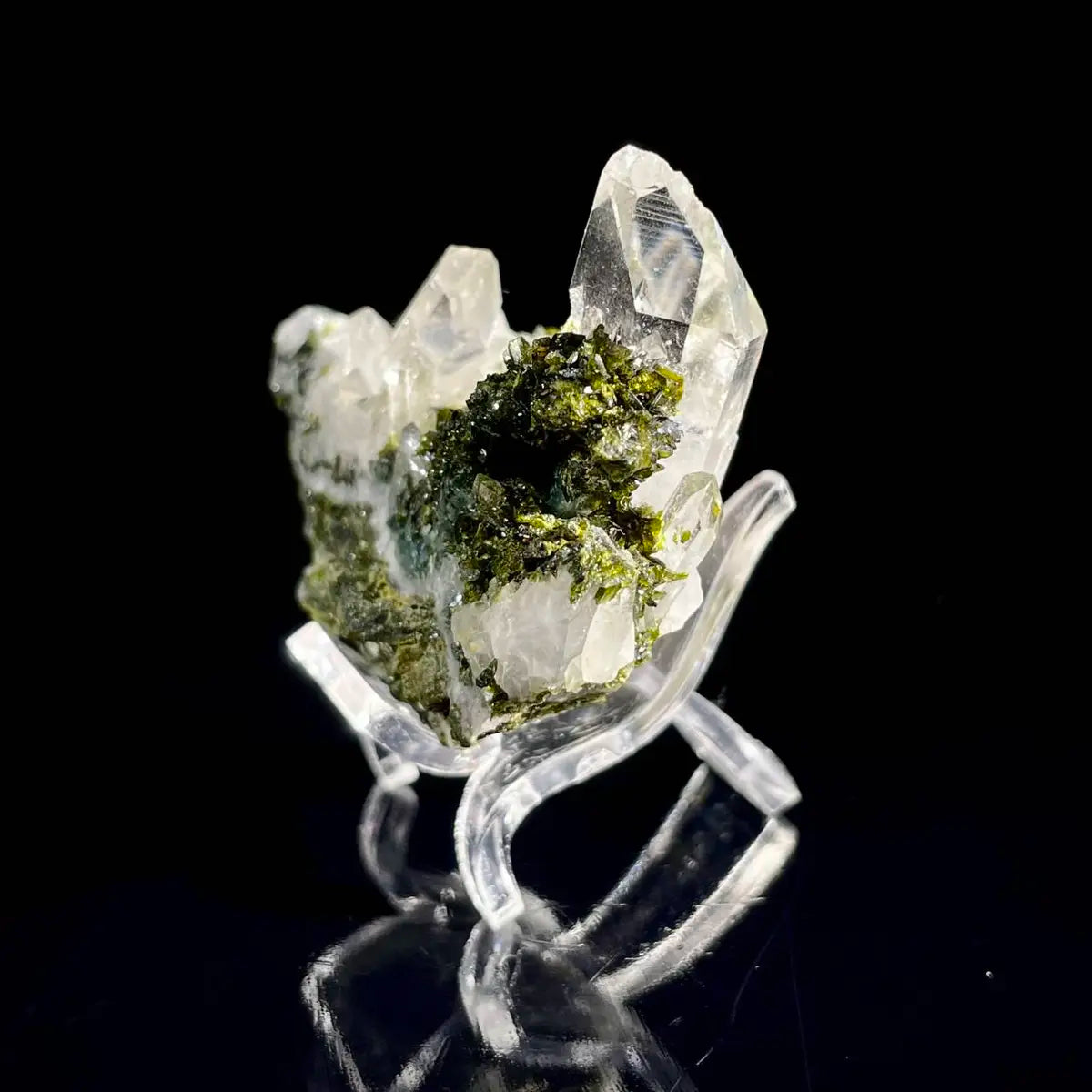 Natural Epidote with quartz from Sichuan, China | 50 g | 6*2*3 cm