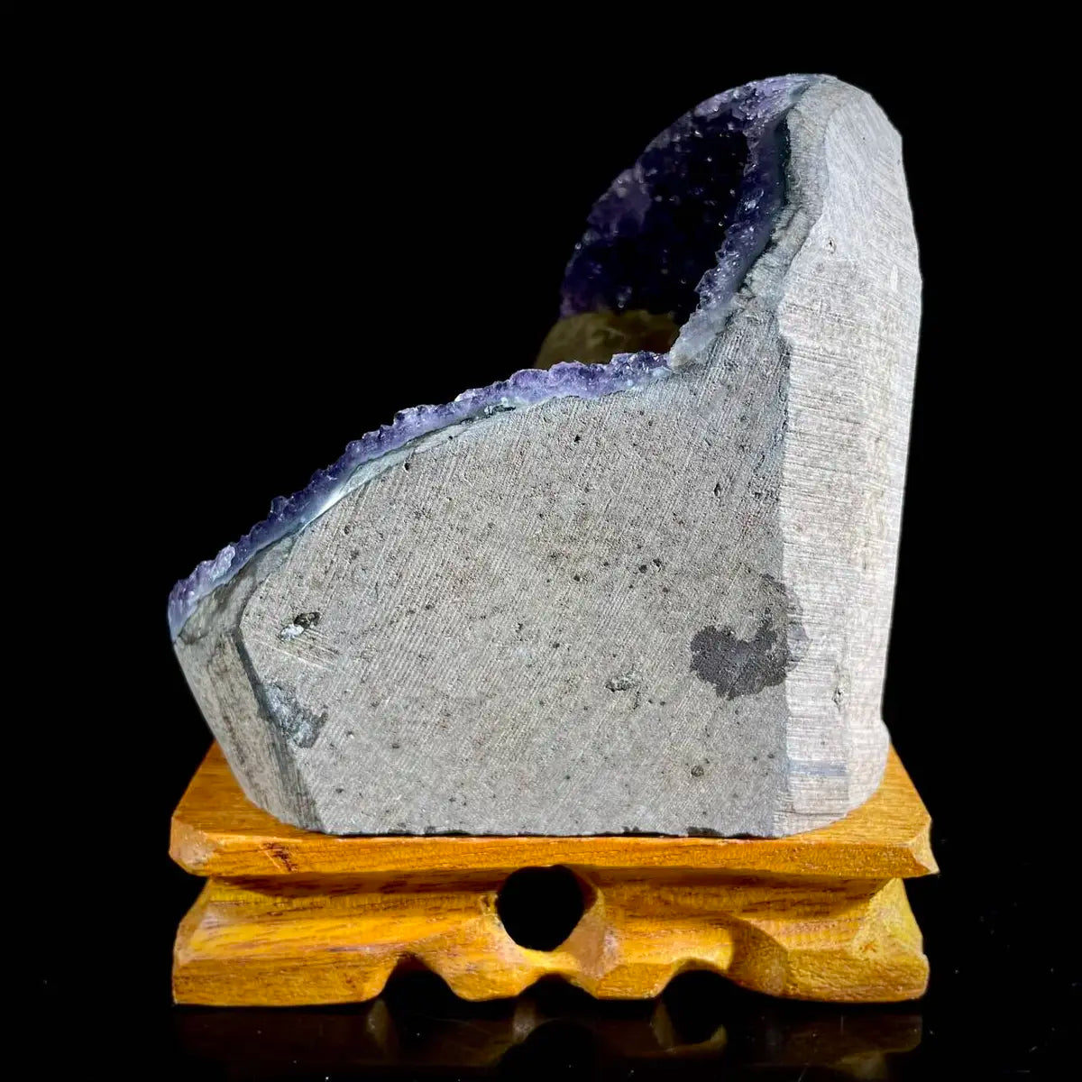 Natural Uruguayan Amethyst Crystal Cluster with Calcite Association | 690g | 10.5× 10× 9 cm | Quartz & Carbonate Mineral Specimen | Uruguay