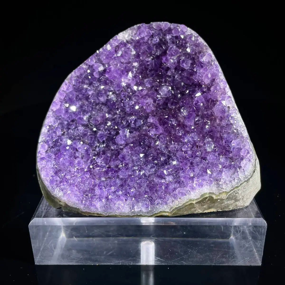 Natural Amethyst Crystal Cluster with Polished Base | 910g | 8.5*12.5*9 cm | Quartz Mineral Specimen | Uruguay