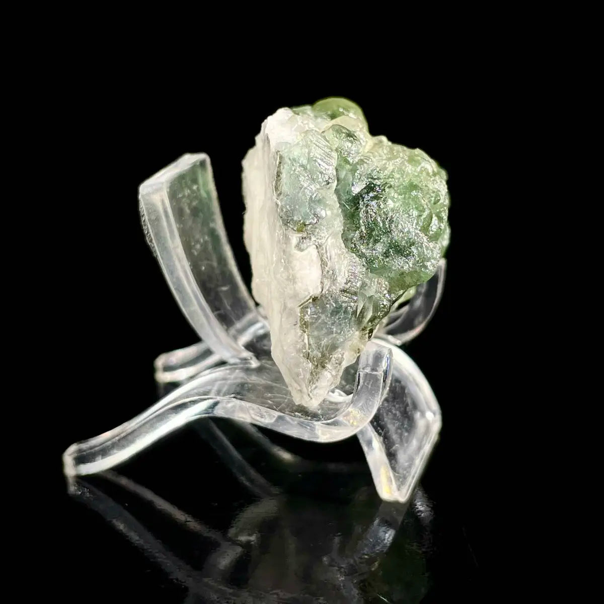 XHL Fluorite from  Hunan, China | Natural Mineral Specimen Display Piece | 30 g | 4.5*2.5*2.5 cm