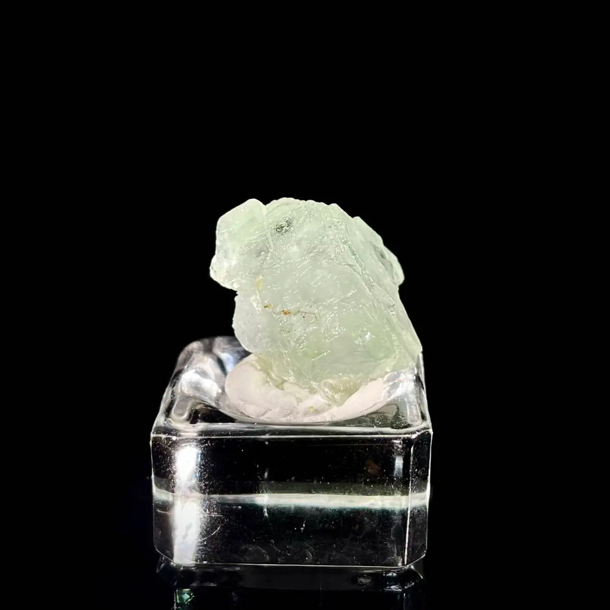 XHL Fluorite from  Hunan, China | Natural Mineral Specimen Display Piece | 20 g | 2.5*1.5*2 cm