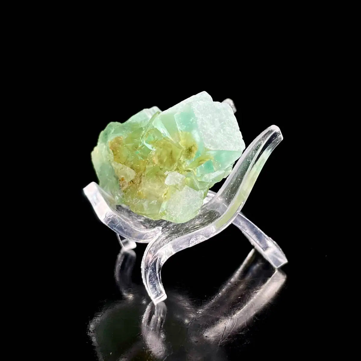 XHL Fluorite from  Hunan, China | Natural Mineral Specimen Display Piece | 30 g | 4*2*3 cm
