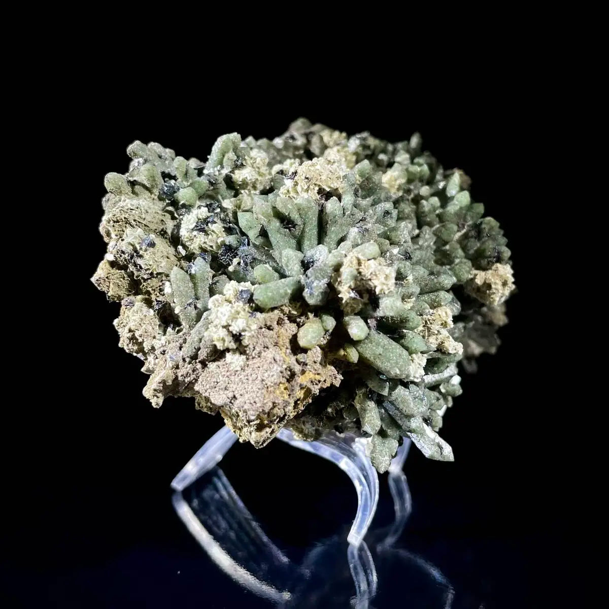 Natural Green Quartz Cluster on Matrix | Rare Colored Quartz Mineral Specimen | Mineral Collection | 790 g | 14*9*7 cm