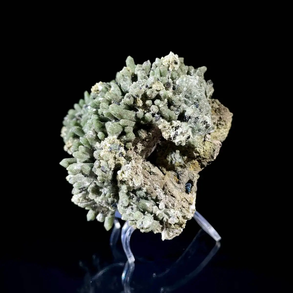 Natural Green Quartz Cluster on Matrix | Rare Colored Quartz Mineral Specimen | Mineral Collection | 790 g | 14*9*7 cm