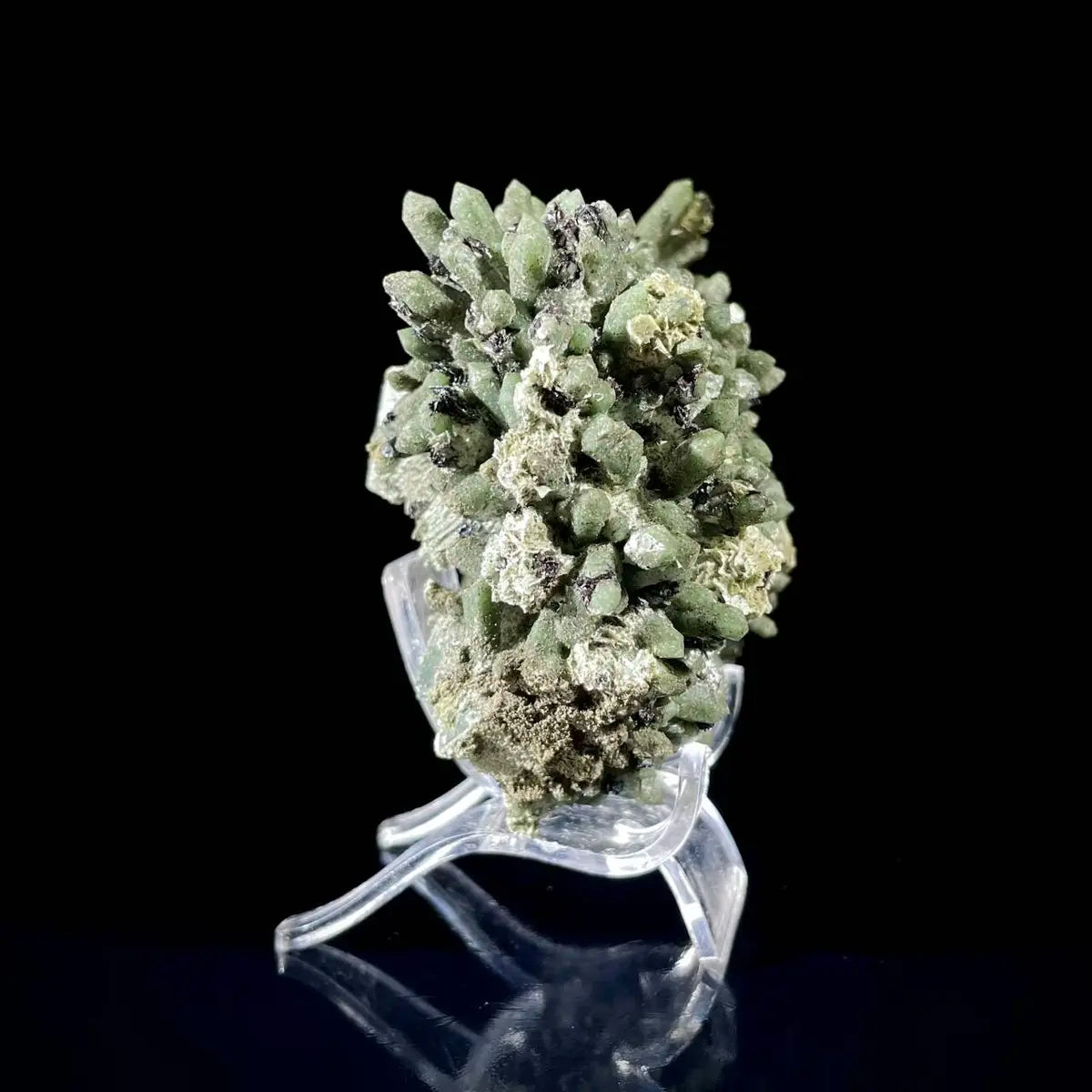 Natural Green Quartz Cluster on Matrix | Rare Colored Quartz Mineral Specimen | Mineral Collection | 270 g | 8.5*8*4.5 cm