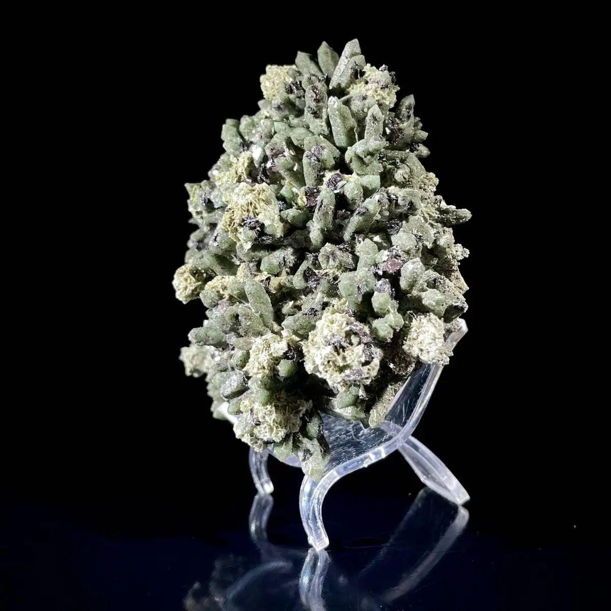 Natural Green Quartz Cluster on Matrix | Rare Colored Quartz Mineral Specimen | Mineral Collection | 340 g | 10*9*5 cm