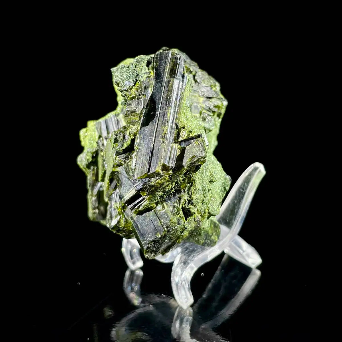 Natural Green Epidote& Tourmaline Specimen |Madagascar | 110 g | 5*5*3 cm