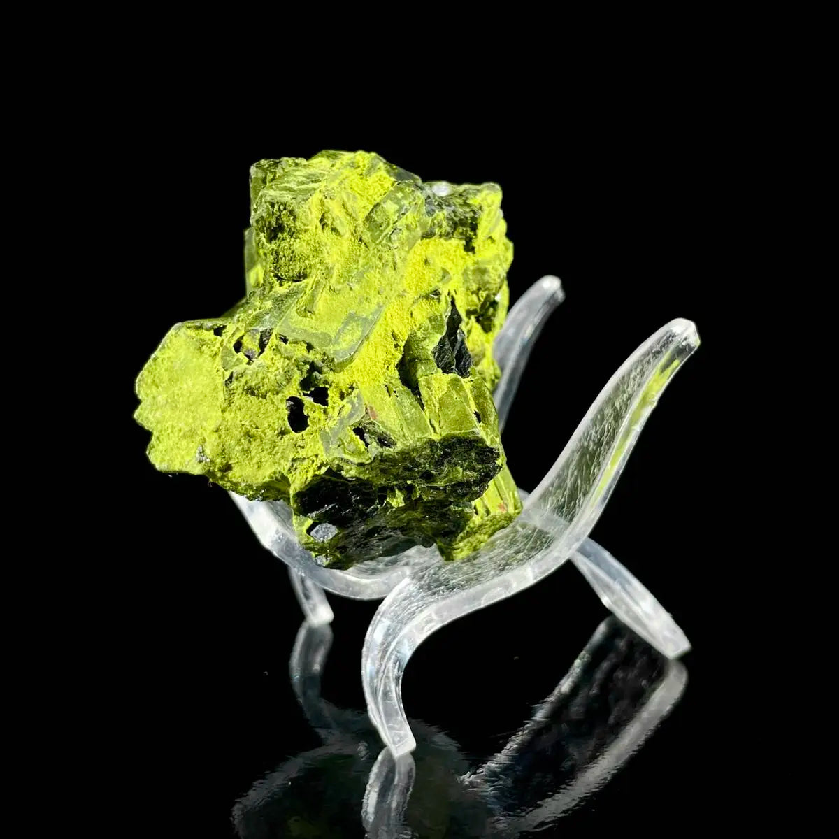 Natural Green Epidote& Tourmaline Specimen |Madagascar | 135 g | 5*4*6 cm