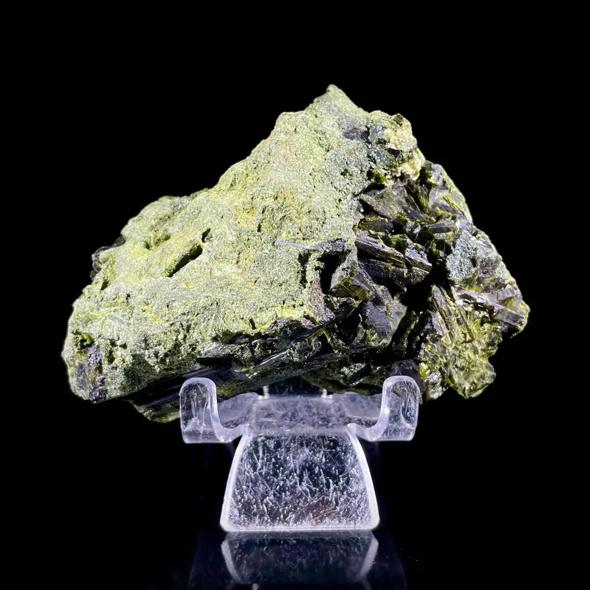 Natural Green Epidote& Tourmaline Specimen |Madagascar | 260 g | 9*6.5*4 cm