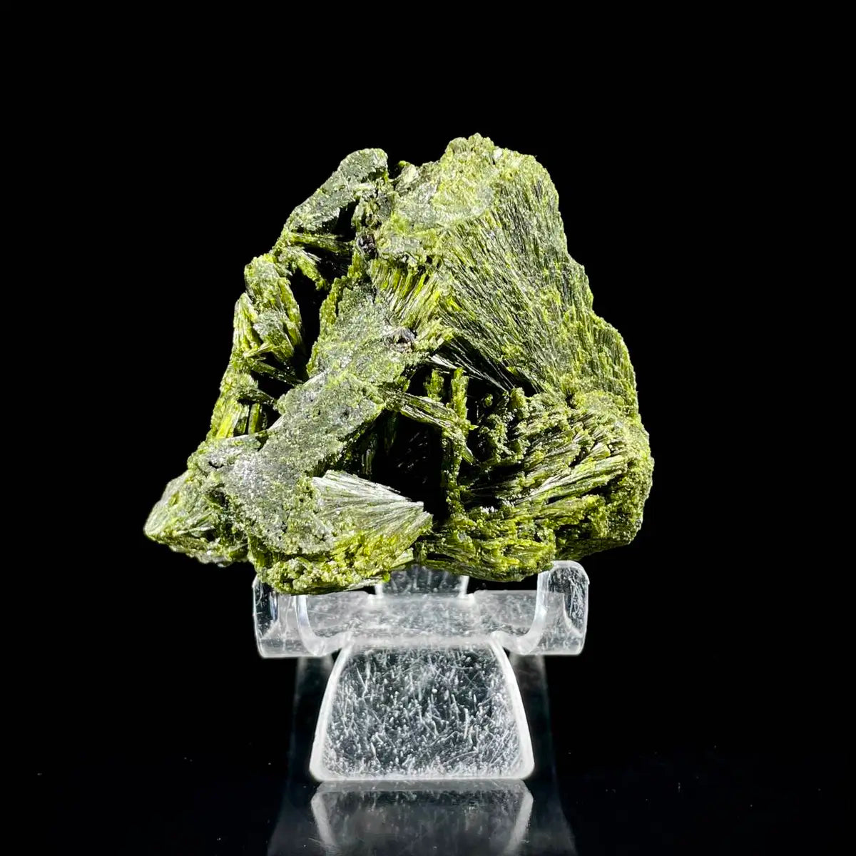 Natural Green Epidote& Tourmaline Specimen |Madagascar | 190 g | 6*5.5*6 cm
