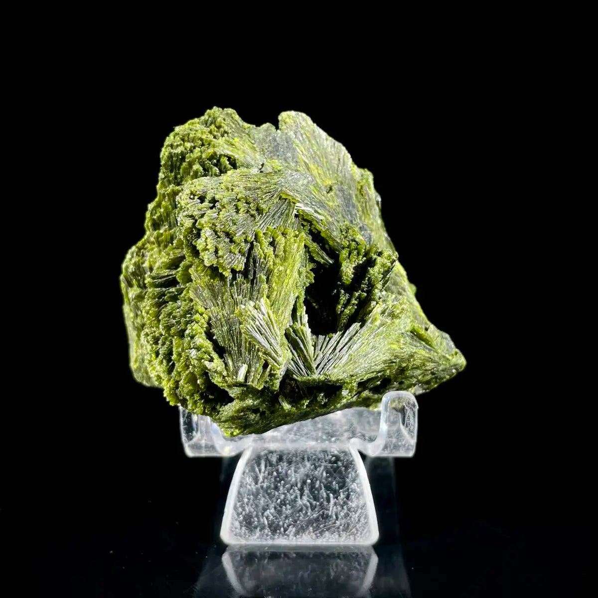 Natural Green Epidote& Tourmaline Specimen |Madagascar | 190 g | 6*5.5*6 cm