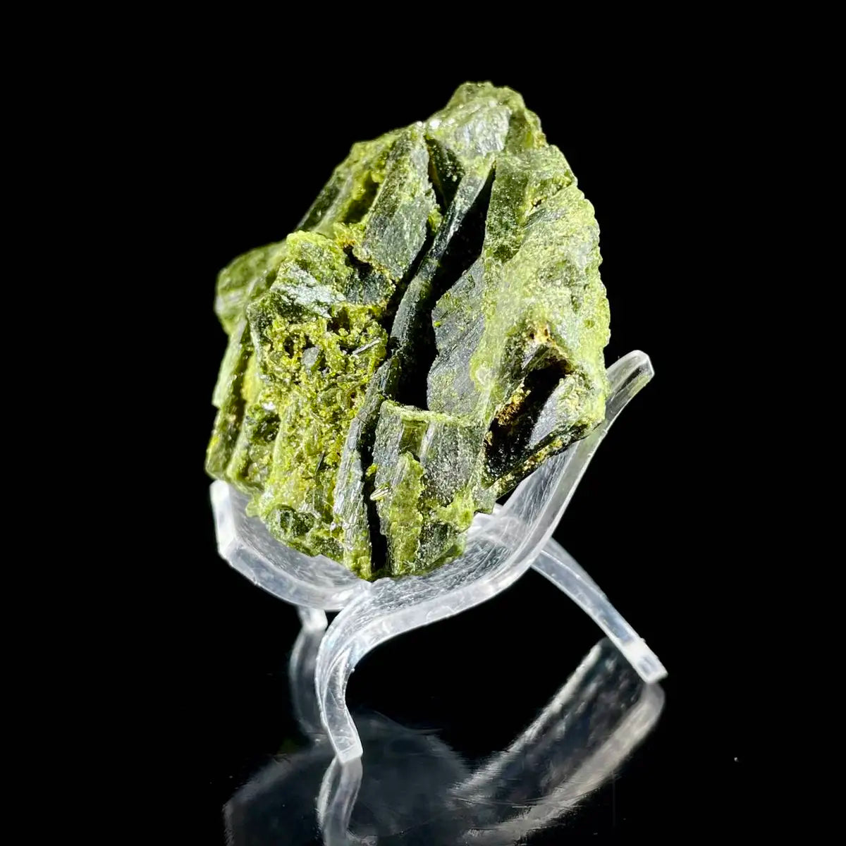 Natural Green Epidote& Tourmaline Specimen |Madagascar | 200 g | 8*6.5*4 cm