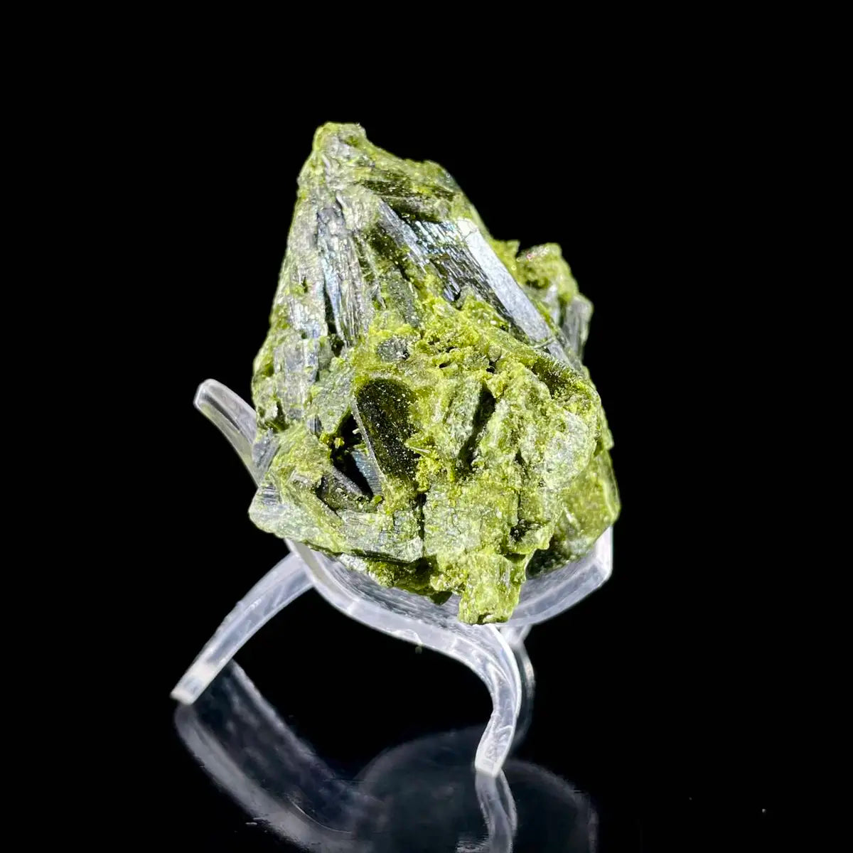 Natural Green Epidote& Tourmaline Specimen |Madagascar | 200 g | 8*6.5*4 cm
