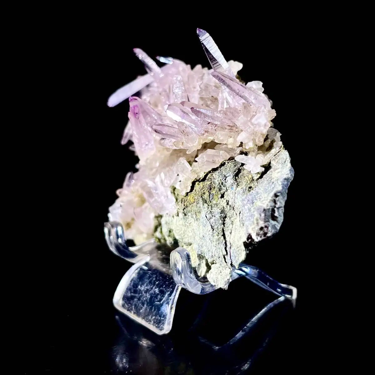 Natural Mexico Vera Cruz Amethyst | Rare Slender Amethyst  on Matrix | Collector’s Grade | 40 g | 7.5*5.5*3 cm