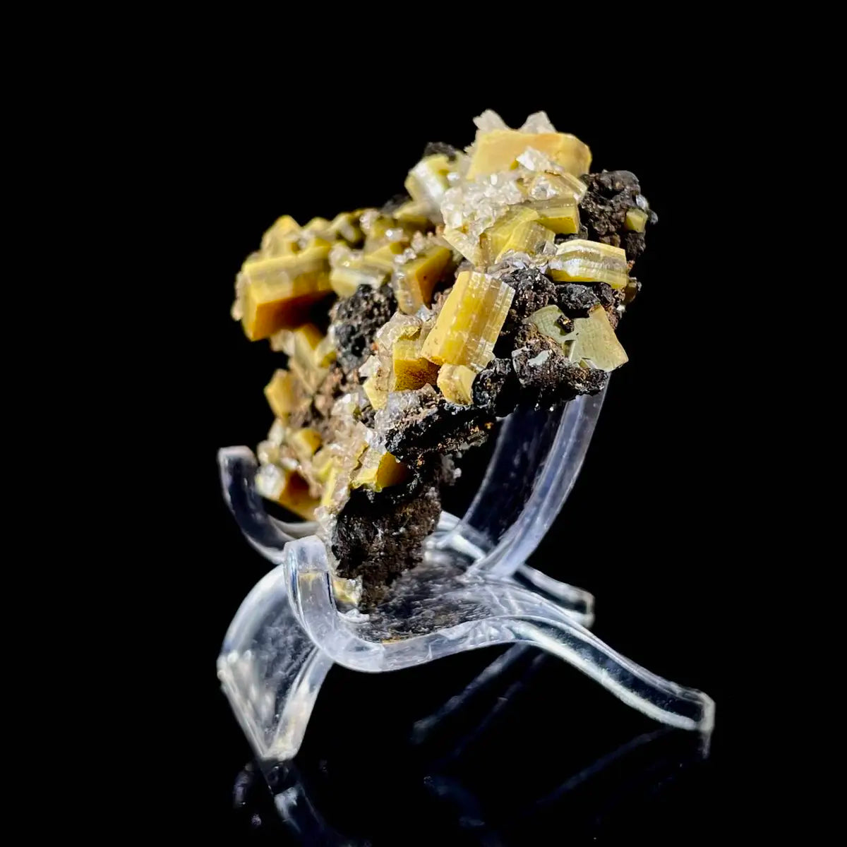 atural Chlorite Quartz with Calcite  on Matrix | Green Phantom Quartz Specimen from Mexico | Rare Mineral Association | 31 g | 5*4*2 cm