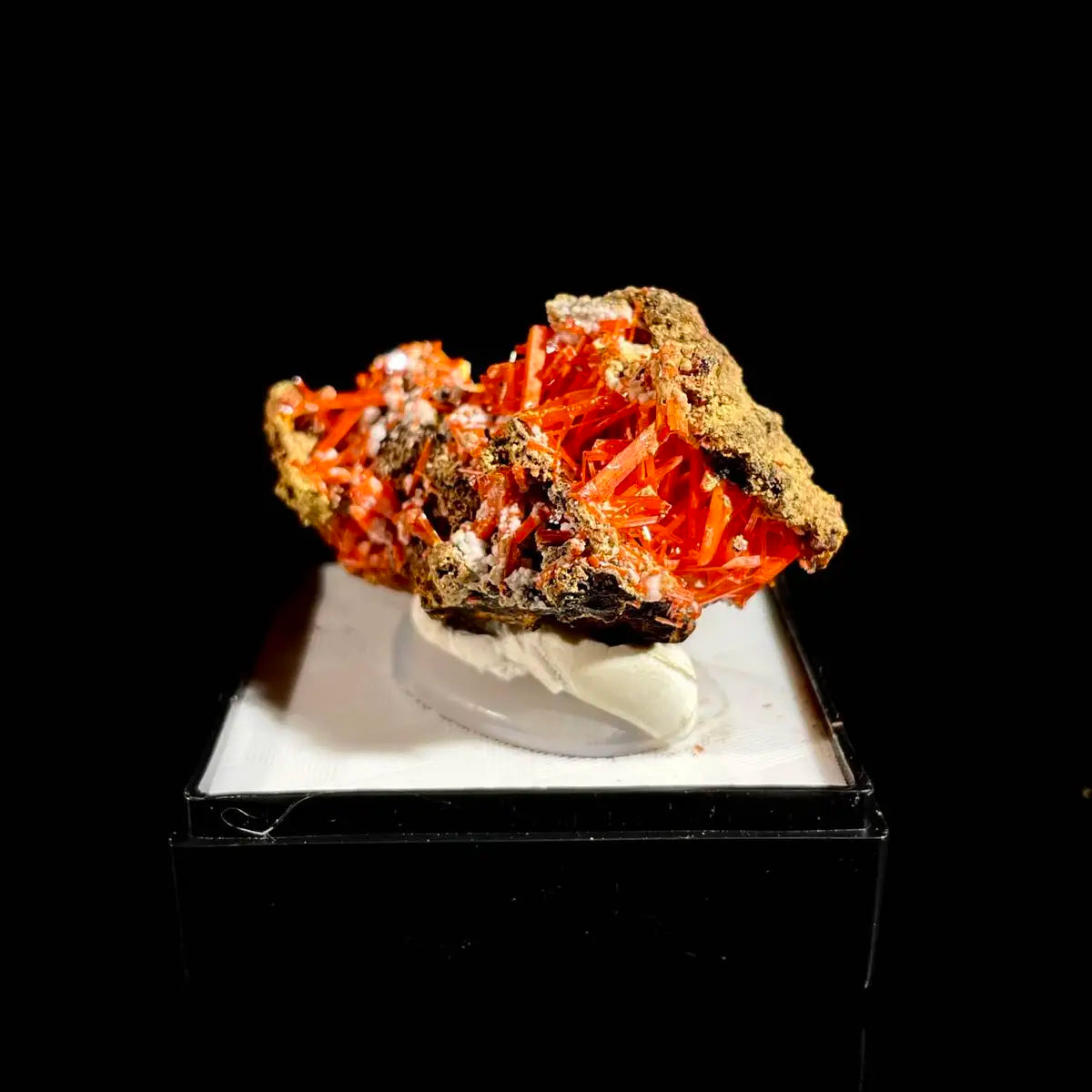 Natural Australian Crocoite Crystal Specimen | Rare Lead Chromate Mineral on Matrix | Collector’s Grade |  4*2.5*2.5 cm