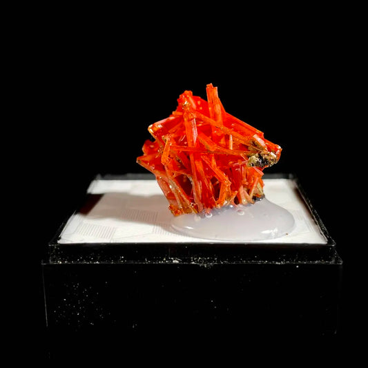 B70-Natural Australian Crocoite Crystal Specimen | Rare Lead Chromate Mineral on Matrix | Collector’s Grade |  2.5*2*1.5 cm