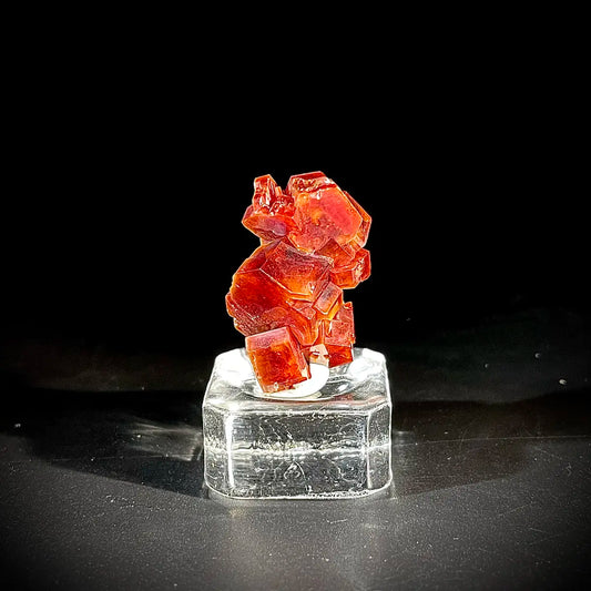 Natural Moroccan Vanadinite Specimen | Morocco | 20 g | 3*1.5*2 cm