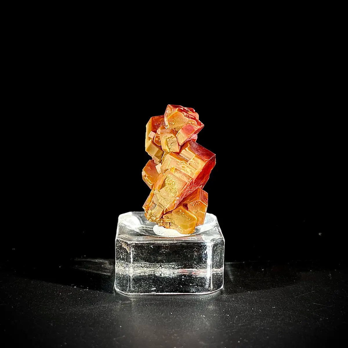 Natural Moroccan Vanadinite Specimen | Morocco | 20 g | 3*1.5*2 cm