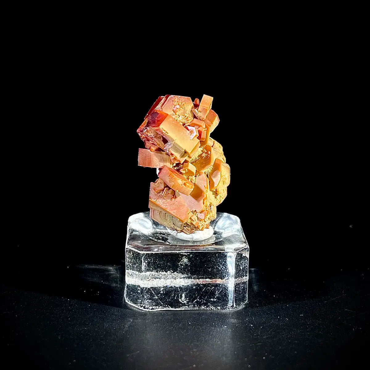 Natural Moroccan Vanadinite Specimen | Morocco | 20 g | 3*1.5*2 cm