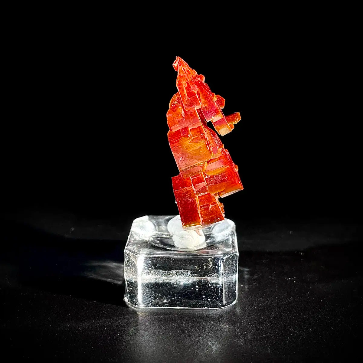 Natural Moroccan Vanadinite Specimen | Morocco | 20 g | 4*2*1.5 cm