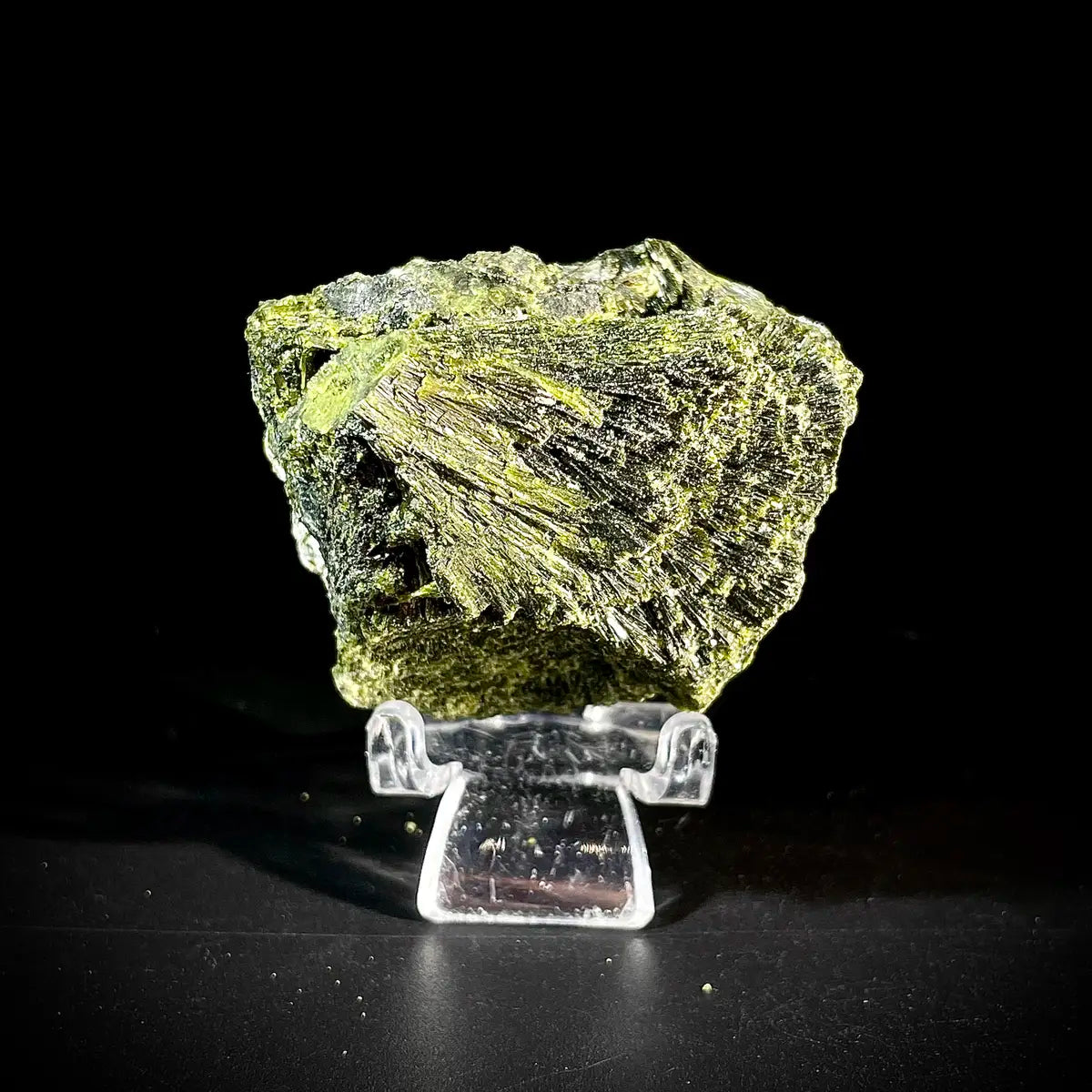 Natural Green Epidote& Tourmaline Specimen | Madagascar | 120 g | 5*4.5*4 cm