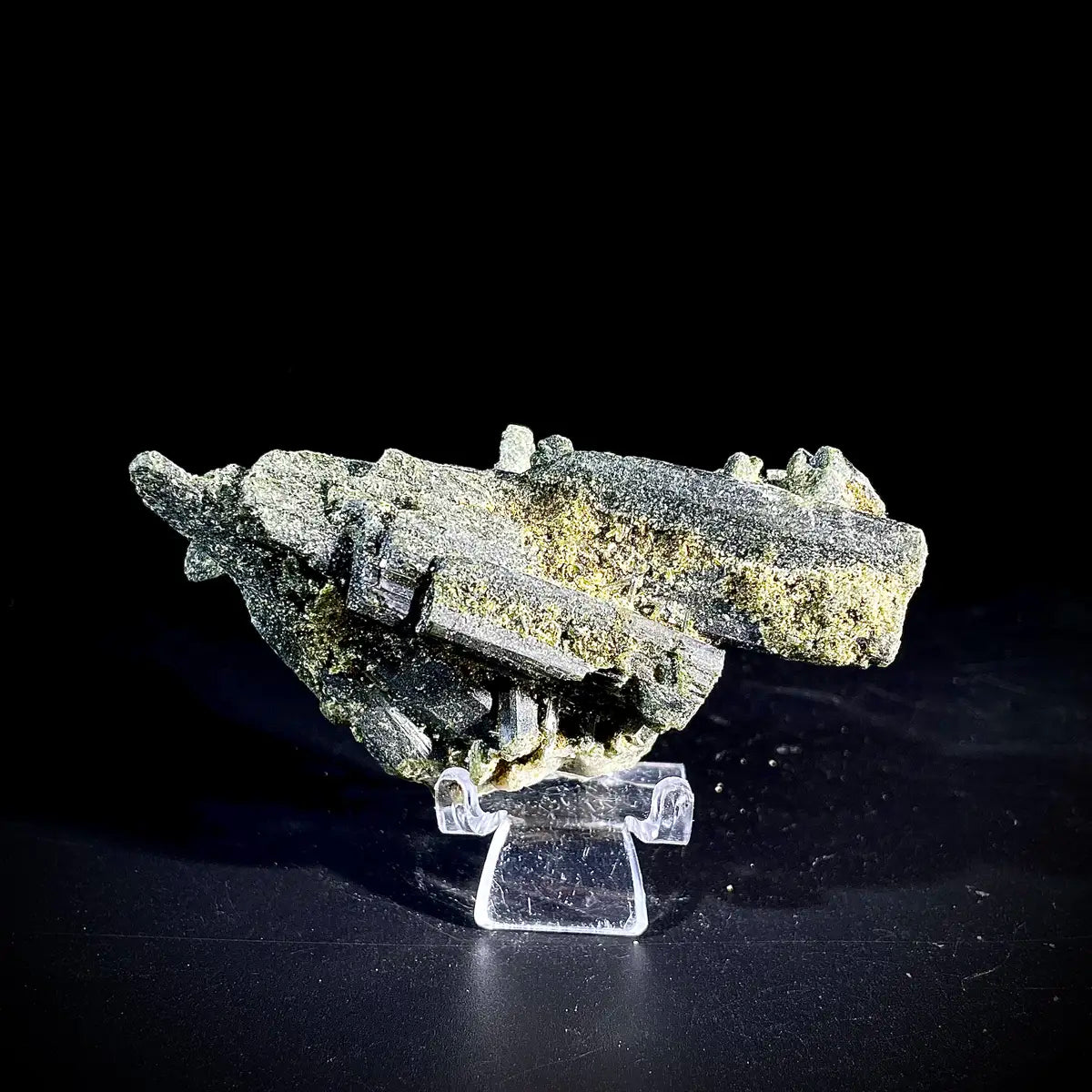 Natural Green Tourmaline Specimen | Madagascar | 120 g | 8*4*4.5 cm