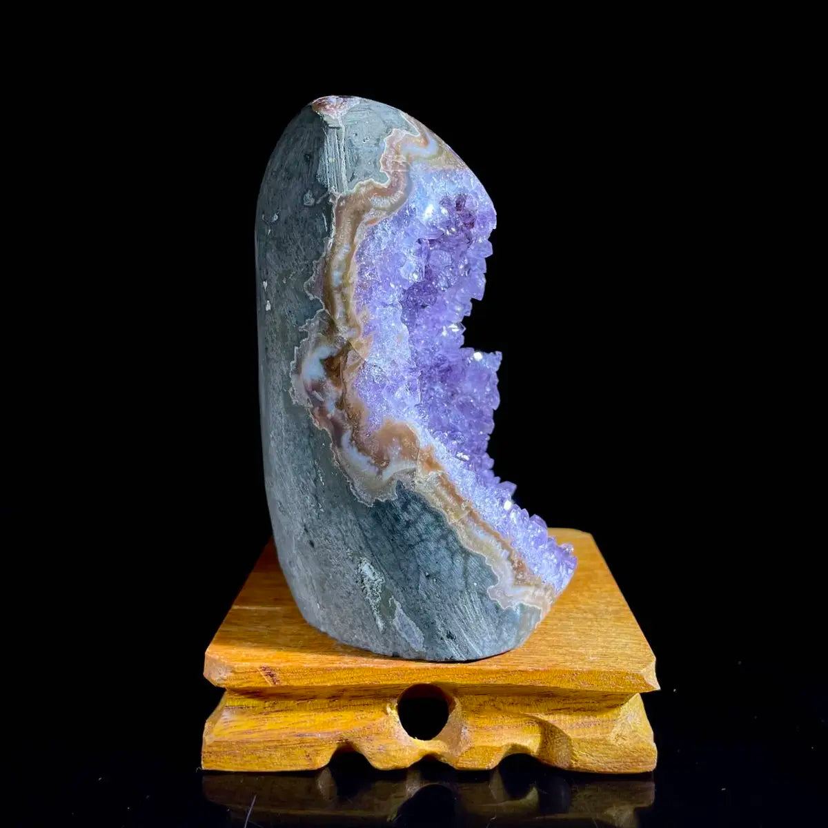 Natural Uruguayan Amethyst Crystal Cluster with Calcite Association |920g | 13.5 × 9× 7 cm | Quartz & Carbonate Mineral Specimen | Uruguay
