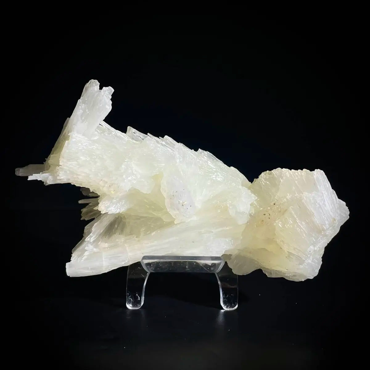 Guizhou White Aragonite/White Veined Natura l Stone Specimen |16×10×7.5 cm| 490g